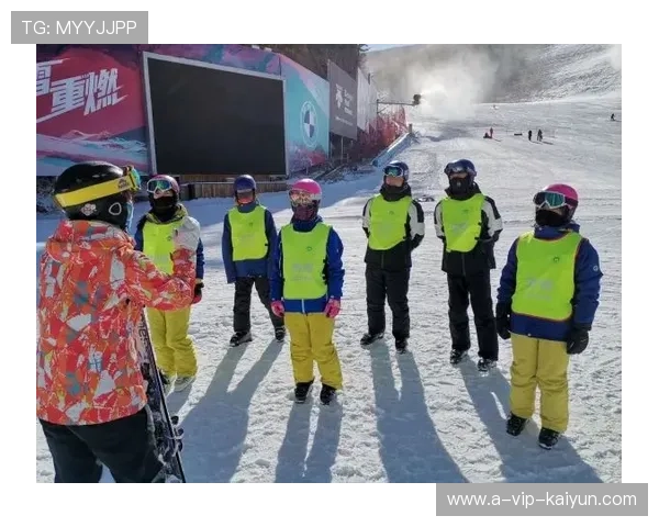 冬季运动学院成立，推动冰雪项目人才培养，冰雪运动专业学校