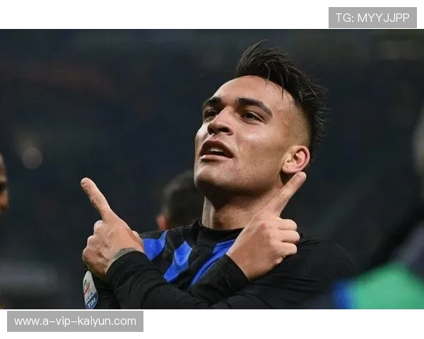 劳塔罗迎球势大力沉打门：掌握决胜瞬间的力量美学