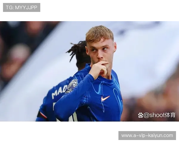 切尔西禁区混战中，帕尔默机敏补射打破僵局